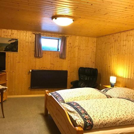 Schoenes Kellerzimmer Mit Bad Leilighet Mittelangeln Eksteriør bilde